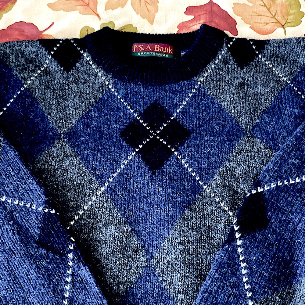 Jos A Bank Shetland wool argyle sweater